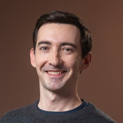 headshot_scott-white